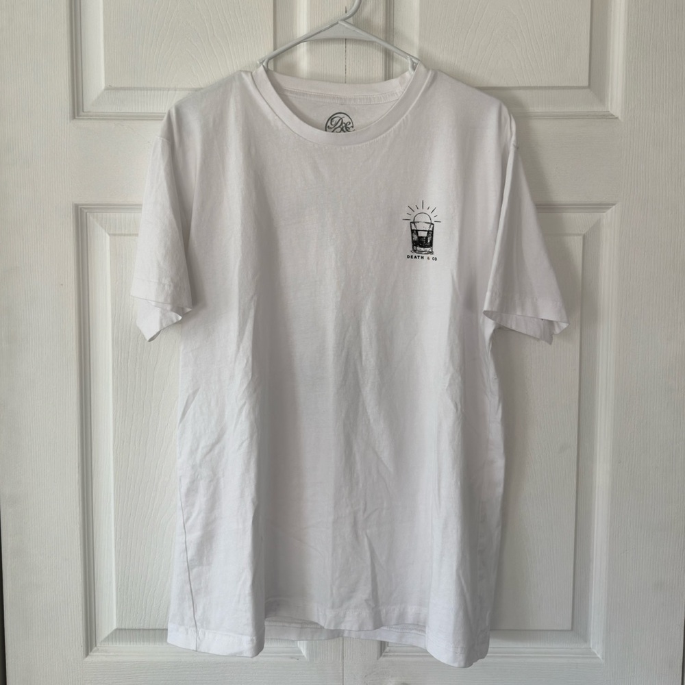 NWOT Men’s Death & Company Cocktail T-Shirt, L